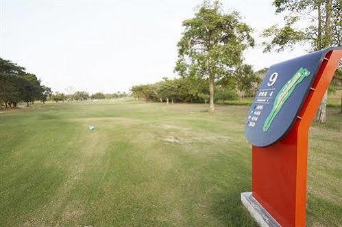 Pattaya Country Club & Resort Ban Pong  Exterior photo