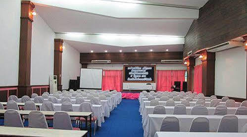 Pattaya Country Club & Resort Ban Pong  Exterior photo